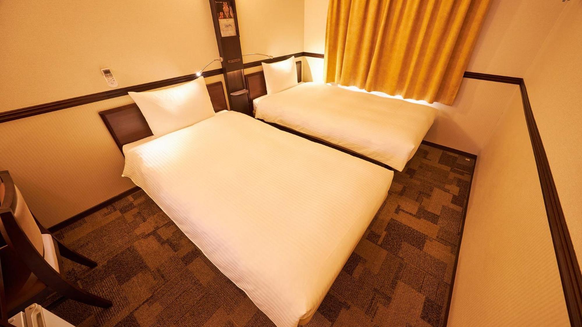 Toyoko Inn Tsu Eki Nishi Guchi Стая снимка